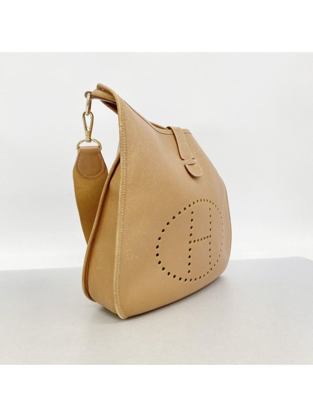 Hermes Shoulder Bag Evelyne Courchevel Gold Champagne